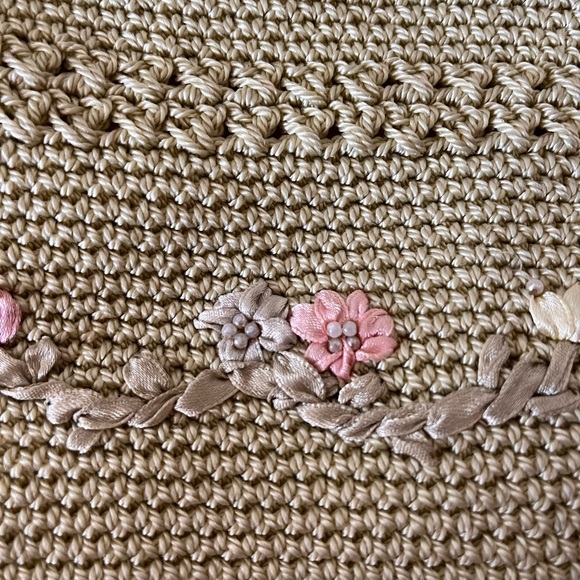 Cute beaded small green bag - Picture 2 of 3